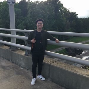 Meet your Posher, Eduardo